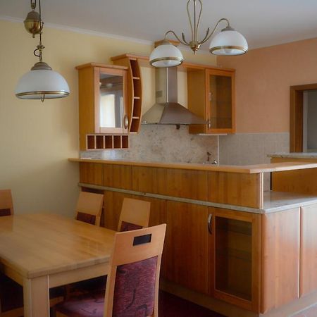 Harmony Hall Apartments Hradec Kralove Luaran gambar