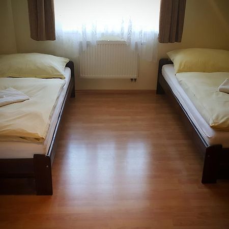Harmony Hall Apartments Hradec Kralove Luaran gambar